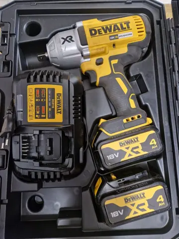 Rázový uťahovák DeWalt DCF899P2