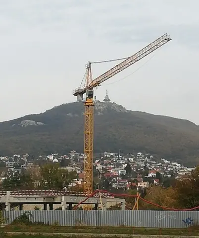 Vežový žeriav Liebherr 154 EC-H6