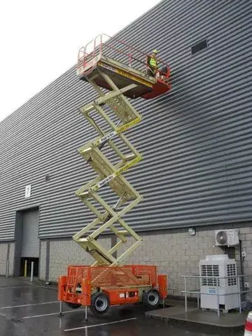 JLG M4069