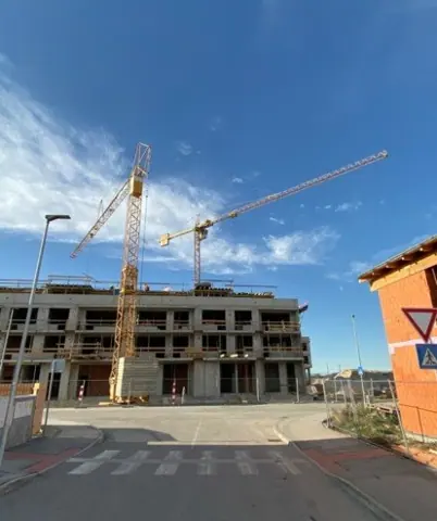 Vežový žeriav LIEBHERR 63 K
