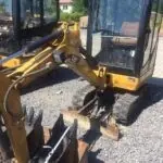 Pásový bager CAT 1,8 t bez obsluhy