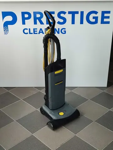 Vysávač s elektrickou kefou CV 38/3