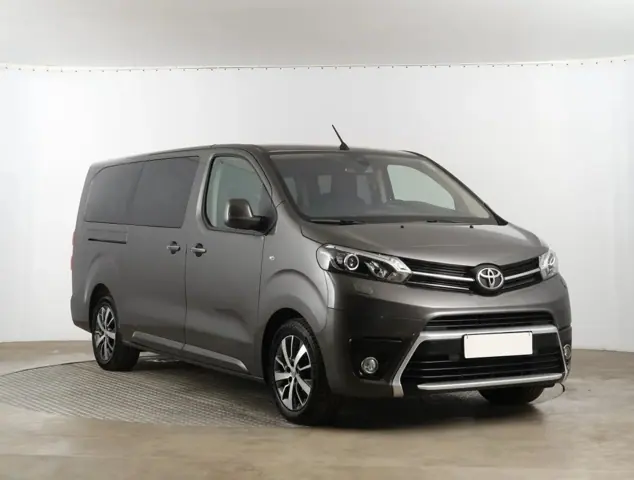 Toyota Proace Verso Shuttle 2.0 D-4D 180 Karoséria L2, 9-miestne