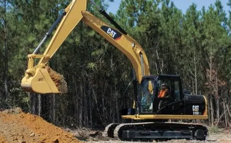 Pásový báger CAT 318 D