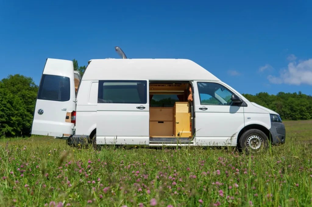 Obytná dodávka VW T5 – Gurumobil