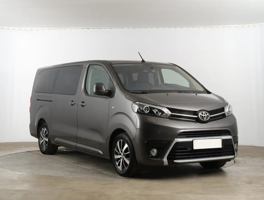 Toyota Proace Verso Shuttle 2.0 D-4D 180 Karoséria L2, 9-miestne