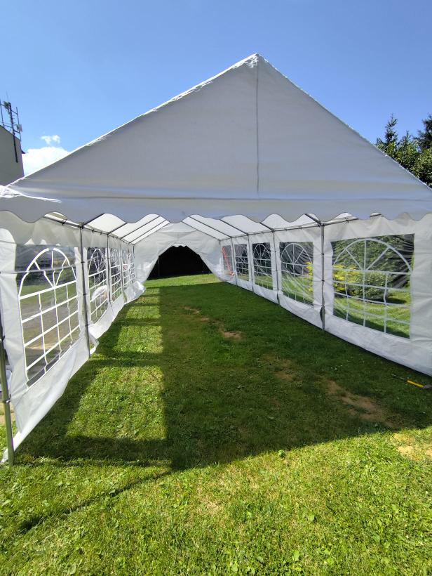 Záhradný párty stan 4x10m
