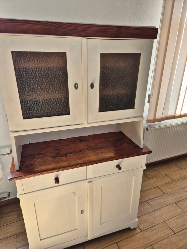 Candybar – retro kredenc